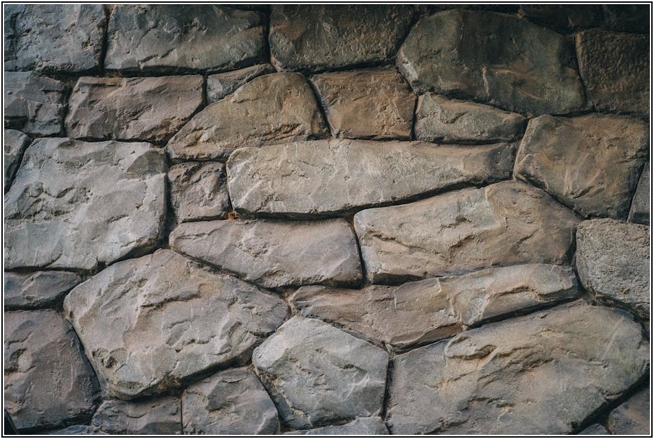 우리 집 외벽, 수명 늘리는 마감재 선택법