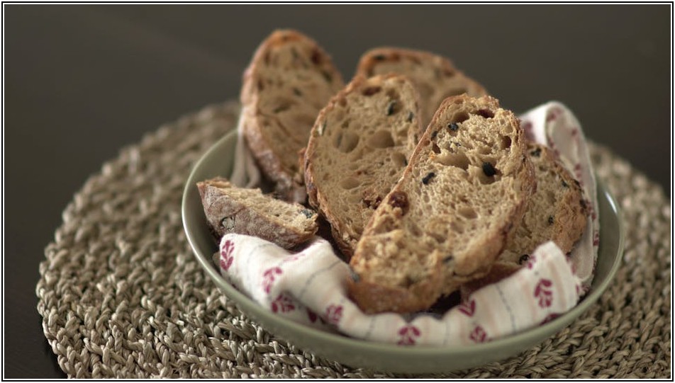 주방 정리 필수템, 접시 받침대로 똑똑하게 공간 활용